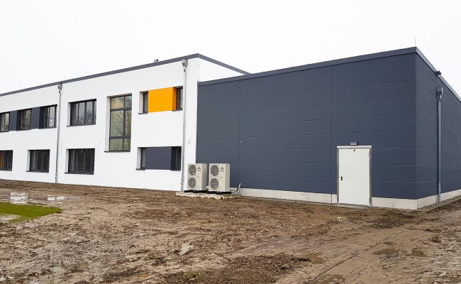 Neubau eines Verwaltungs- und Laborgebäudes mit Lagerhalle | 